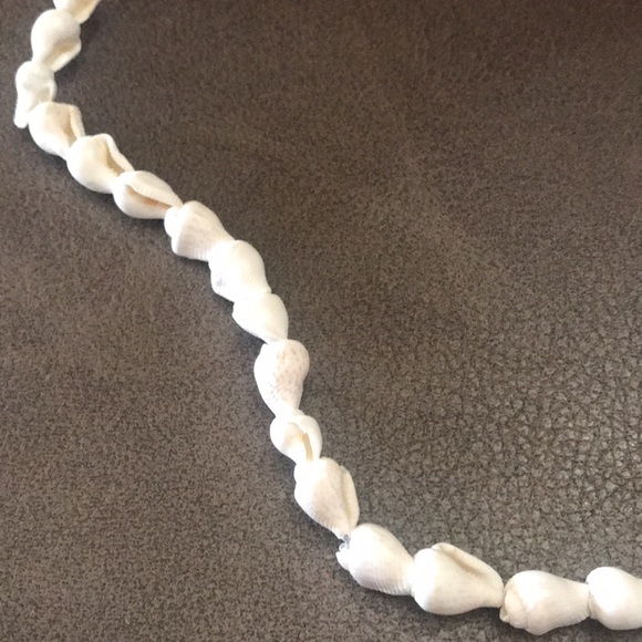 Seashell Necklace - Picture 2 of 2